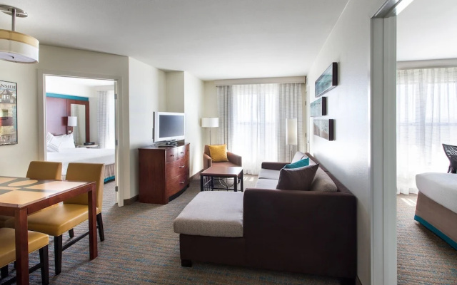 1 Bedroom Suite