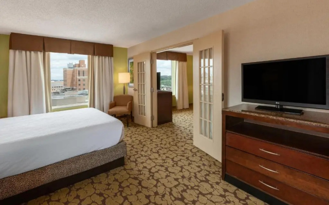 Deluxe Accessible Double Suite
