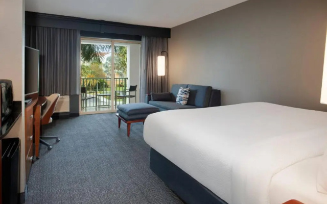 Standard room with balcony