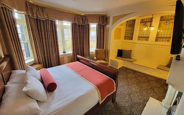 Presidential Suite