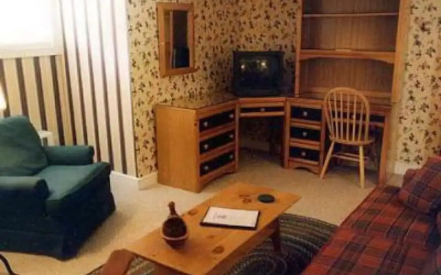 3 Bedrooms Standard Quadruple room with balcony