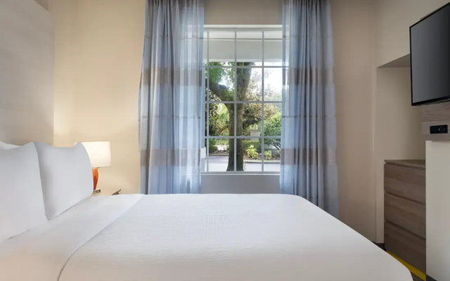 2 Bedrooms Suite