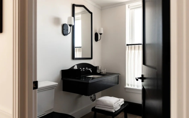 Standard Double room with balcony and with city view