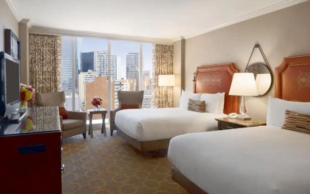 Deluxe Twin room with city view