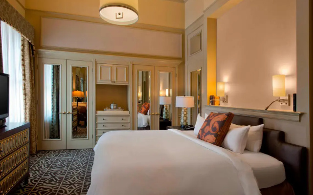 1 Bedroom Executive Suite