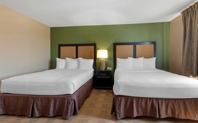 1 Bedroom Quadruple Suite