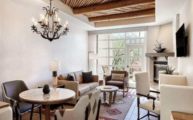 1 Bedroom Double Suite with balcony