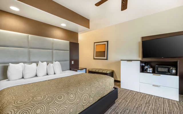 2 Bedrooms Double Suite