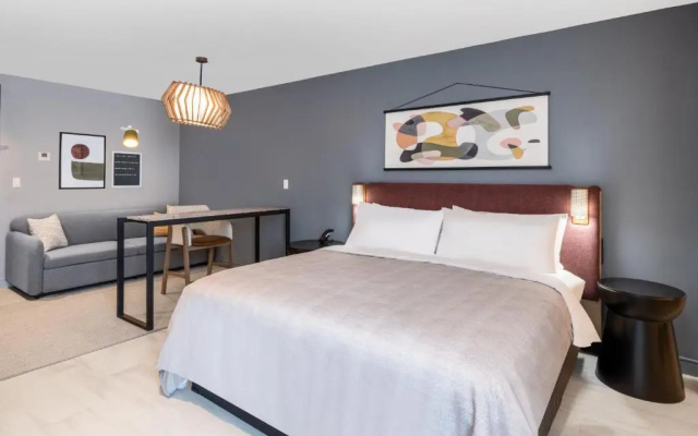 1 Bedroom Double Suite with balcony