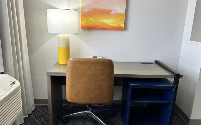 Standard Suite