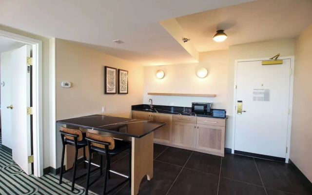Double Suite