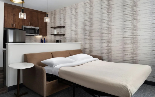 1 Bedroom Suite