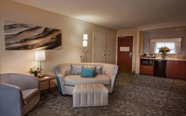 1 Bedroom Quadruple Suite with balcony and with courtyard view