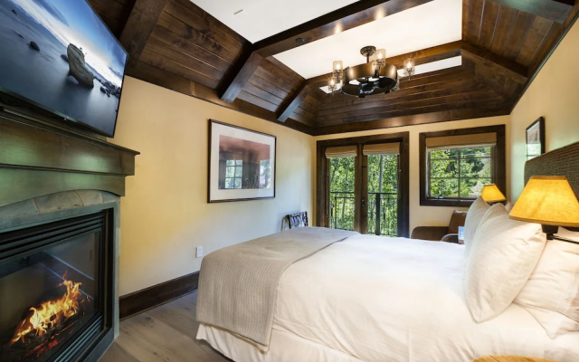 Standard Double room with balcony and with mountain view