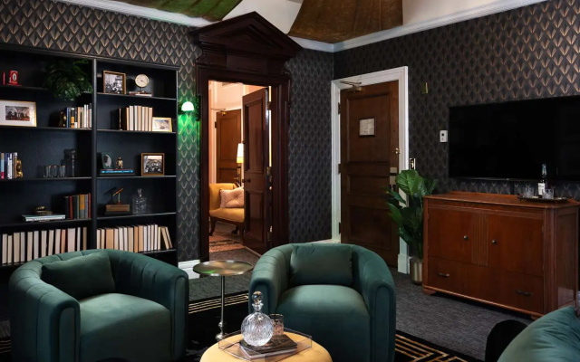 Double Suite