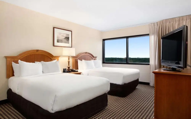 1 Bedroom Quadruple Suite with balcony
