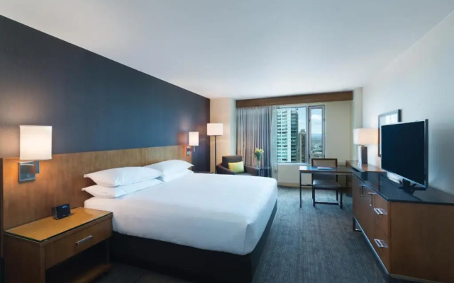 Double room with city view