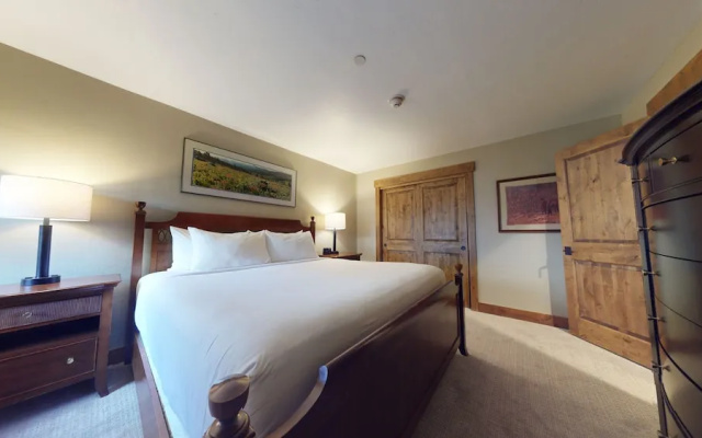 Platinum room