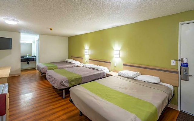 Standard Sextuple room