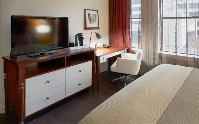 Standard Double room with city view