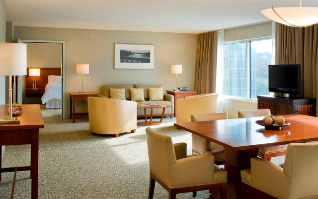 1 Bedroom Business Double Suite