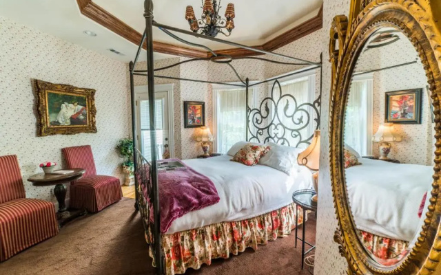 Deluxe Double room with pool view