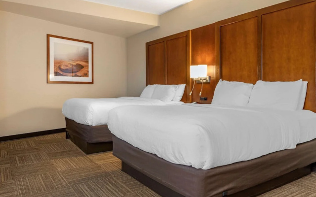 Deluxe Double Suite with balcony and with city view