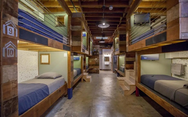 Bed in Dorm