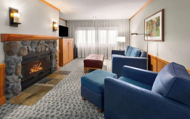Double Suite with water view