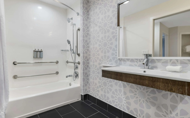 1 Bedroom Double Suite
