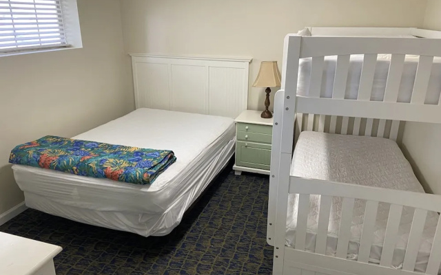 4 Bedrooms Family Cottage