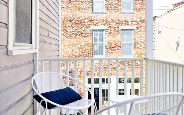 Deluxe Suite with balcony