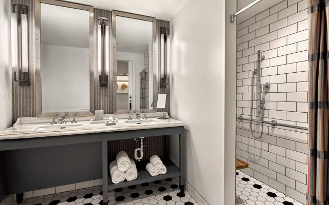 Double Suite
