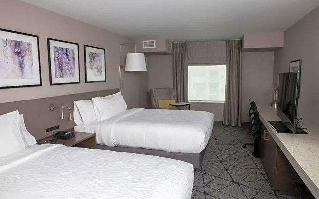1 Bedroom Jetted Tub Double Suite