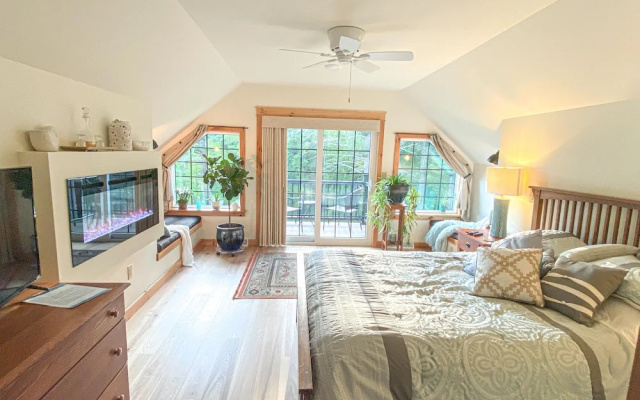 Suite with balcony
