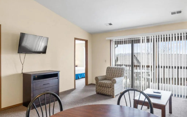 2 Bedrooms Suite