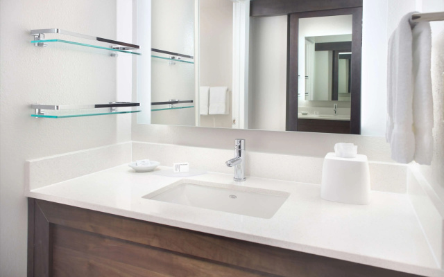 2 Bedrooms Quadruple Suite