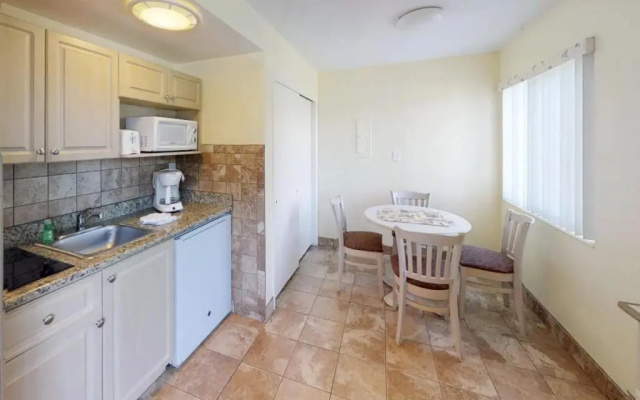 Standard Quadruple room with bay view