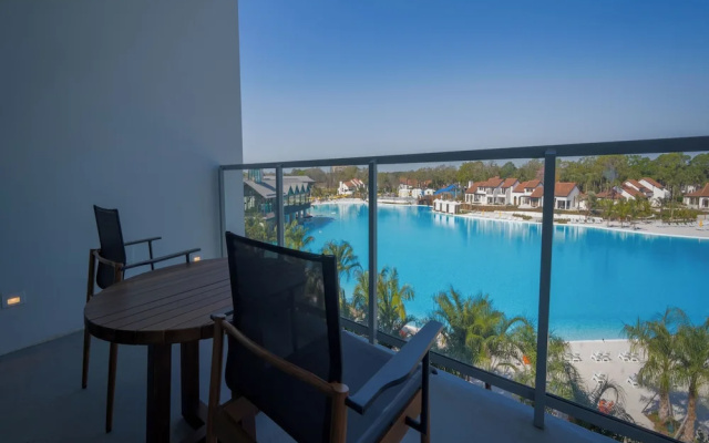 4 Bedrooms Standard room with bay view
