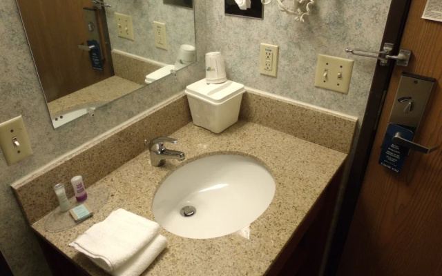 Economy room