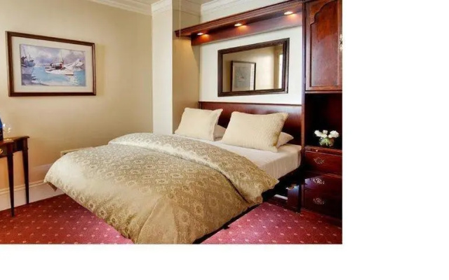 Economy room