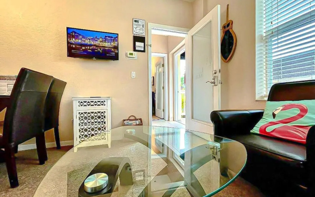 3 Bedrooms Apartment