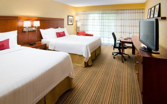 Standard Quadruple room with balcony
