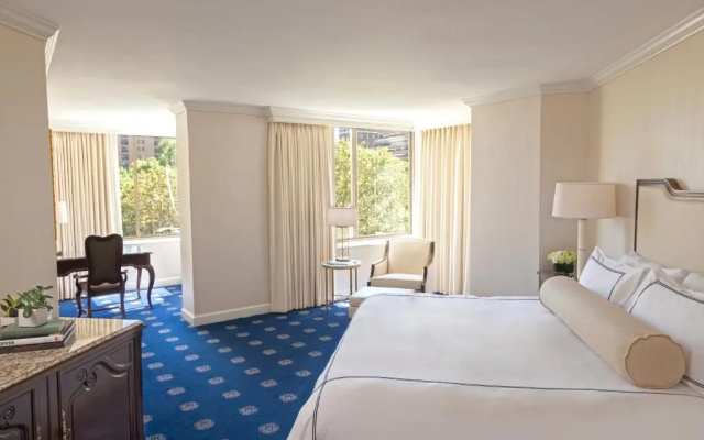 Standard room with park view