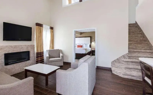 2 Bedrooms Quadruple Suite