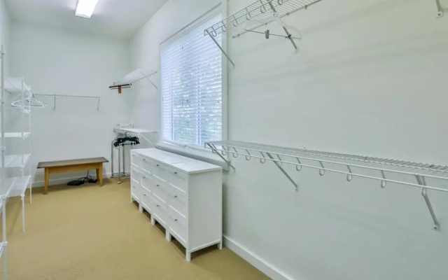 5 Bedrooms Standard room