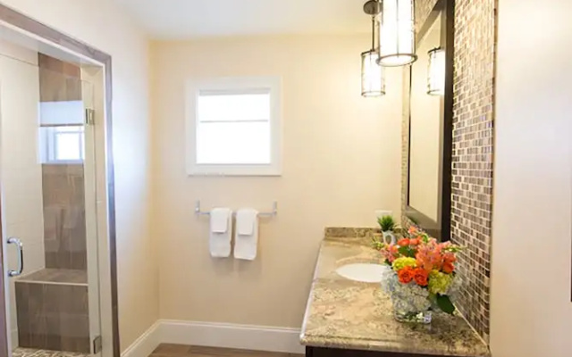 3 Bedrooms Luxury Apartment