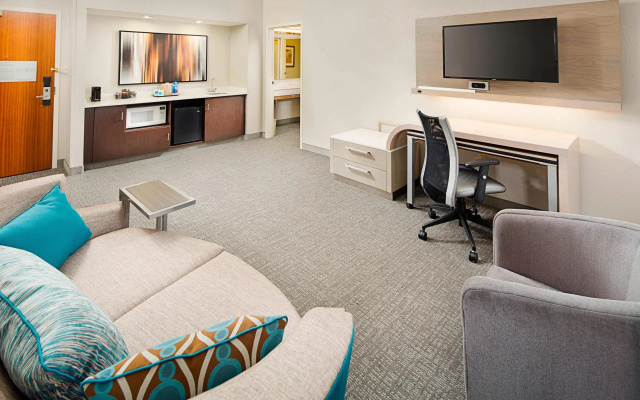 2 Bedrooms Double Suite