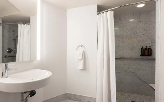 2 Bedrooms Double Suite