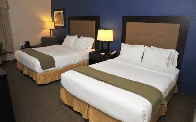 1 Bedroom Suite